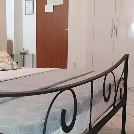 Old Town & Free Parking - Sweet Studio Apartment Dado With Balcony Split Exterior photo